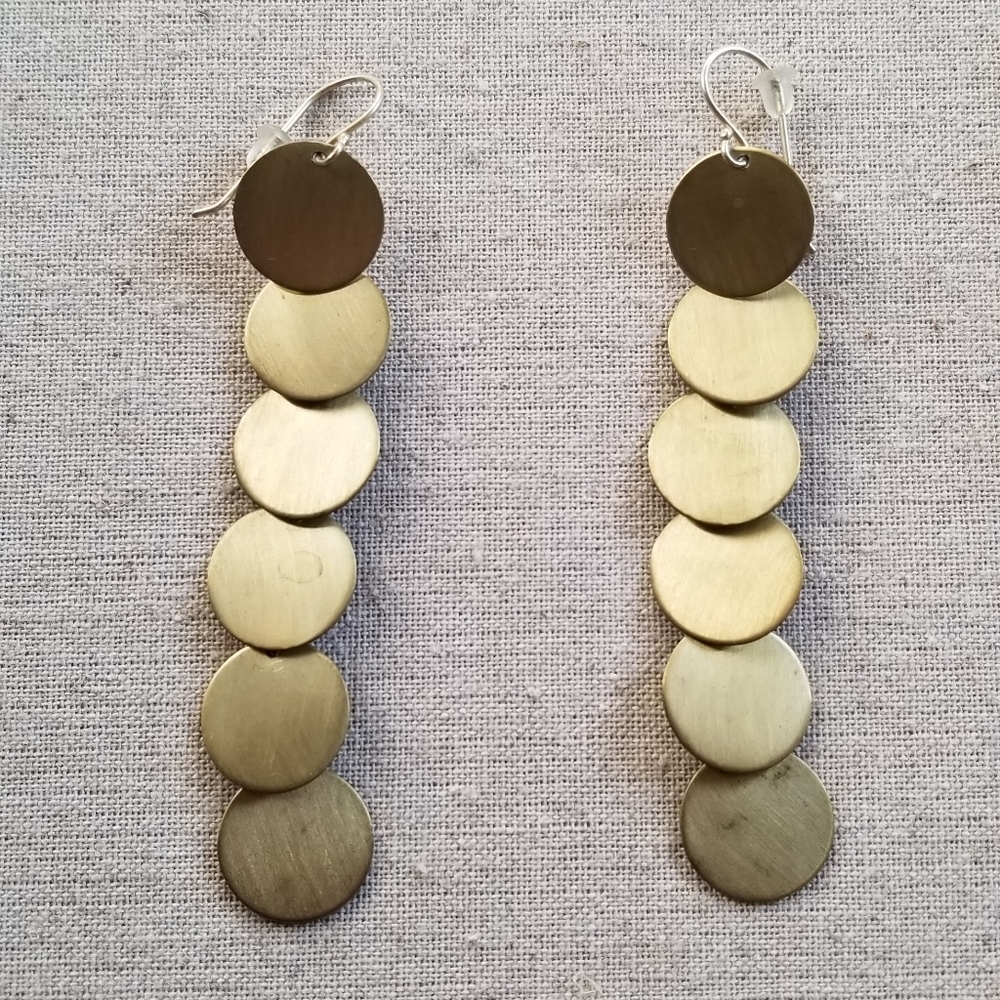 SOLD!!!Noonday Collection Sundance Earrings